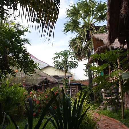 About Sarin Homestay Battambang Exterior photo