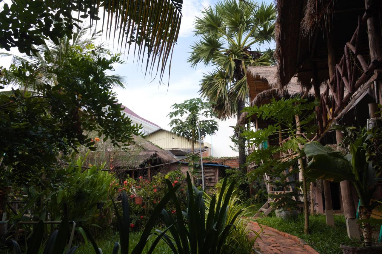 About Sarin Homestay Battambang Exterior photo